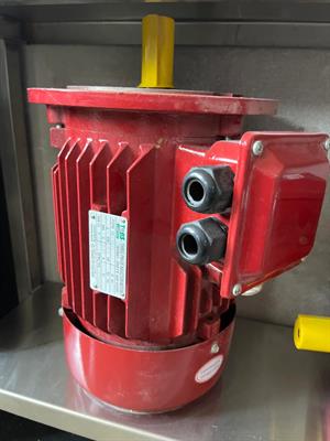  محركات كهرباء