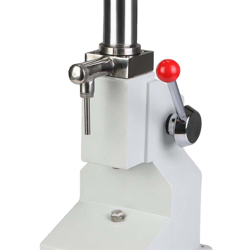 آلة تعبئة السوائل يدوية