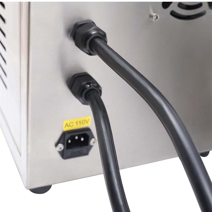 آلة إغلاق عبوات نصف أوتوماتيك